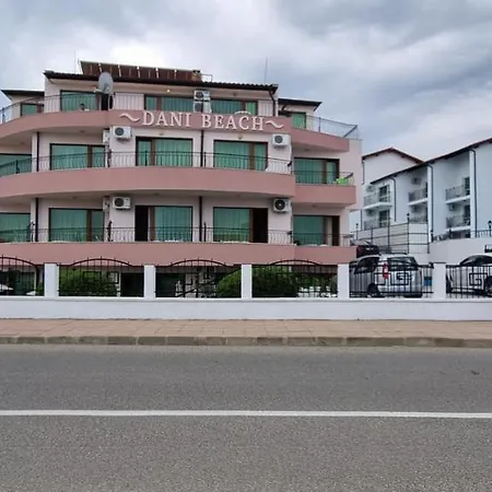 Dani Hotel 3*