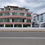 Dani Hotel 3*